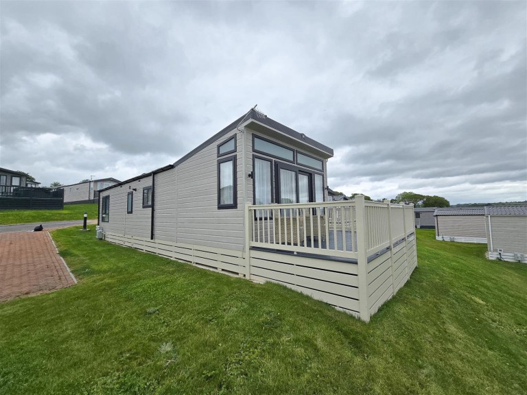 View Full Details for Hewas Water, St. Austell - EAID:laurelandwyldeapi, BID:1